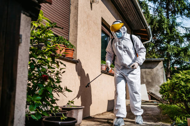 Best Residential Pest Control  in Port Washington, WI